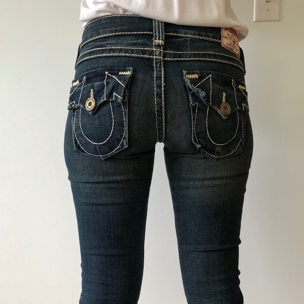 True Religion Medium Wash Skinny Jean Size 27